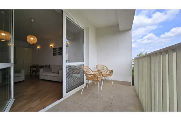 Warszawa, Ursynów, Stefana Dembego, Kabaty, blisko lasu, stacja metra ok. 7 min.