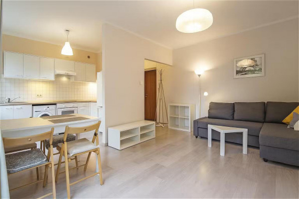 Warszawa, Bielany, Kasprowicza, 39 m² przy metrze Stare Bielany, ciche, po remoncie, zielona okolica