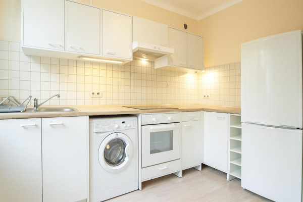 Warszawa, Bielany, Kasprowicza, 39 m² przy metrze Stare Bielany, ciche, po remoncie, zielona okolica