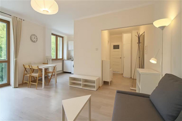 Warszawa, Bielany, Kasprowicza, 39 m² przy metrze Stare Bielany, ciche, po remoncie, zielona okolica