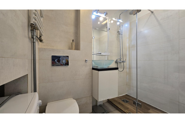 Warszawa, Śr&oacute;dmieście, Zgoda, 2 pokoje, ul. Zgoda 12,  widok na PKiN, balkon, kom&oacute;rka