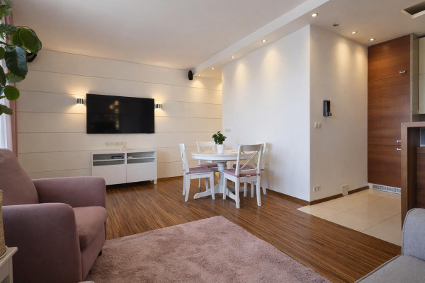 Warszawa, Ursyn&oacute;w, Melchiora Wańkowicza, 3 pokoje (pok&oacute;j dzienny, sypialnia + gabinet) | 61,7 m&sup2; | metro Kabaty