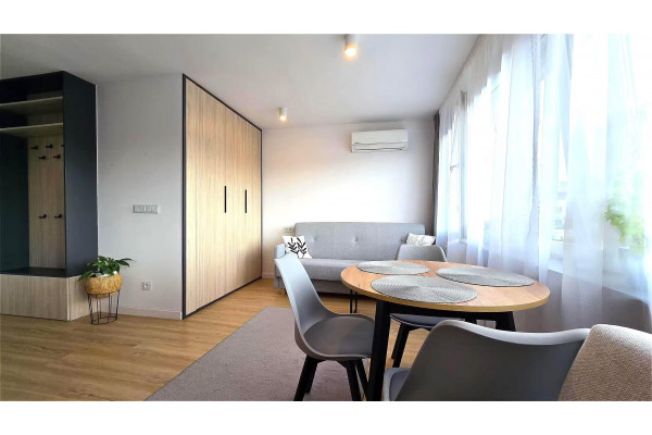 warszawski, Bielany, Warszawa, Szegedyńska, Kawalerka po  generalnym remoncie,  blisko AWF