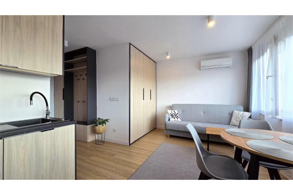 warszawski, Bielany, Warszawa, Szegedyńska, Kawalerka po  generalnym remoncie,  blisko AWF