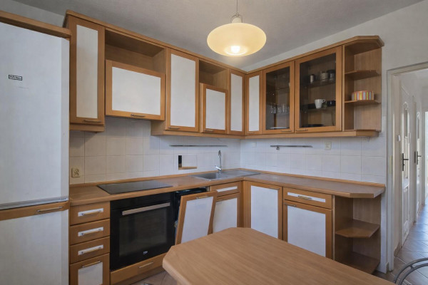 Warszawa, Mokot&oacute;w, Pułku Baszta, Mokot&oacute;w | 94 m&sup2; | 4 pokoje | kominek | 3 balkony | garaż w cenie