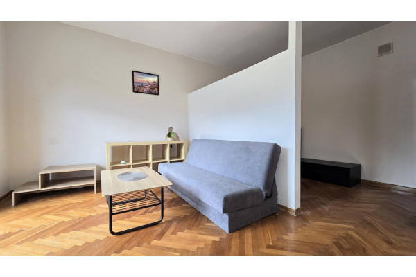 Warszawa, Ochota, Karola Dickensa, Duża kawalerka z aneksem sypialnym, Białobrzeska / Dickensa, ciche