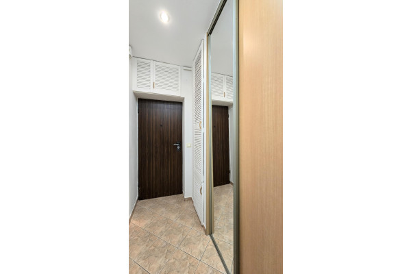 Warszawa, Ochota, Karola Dickensa, Duża kawalerka z aneksem sypialnym, Białobrzeska / Dickensa, ciche