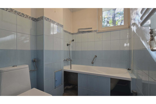 Warszawa, Praga-Południe, Ostrobramska, 2 pokoje,  36,31 m&sup2;,  balkon , łazienka z oknem, do remontu, Groch&oacute;w