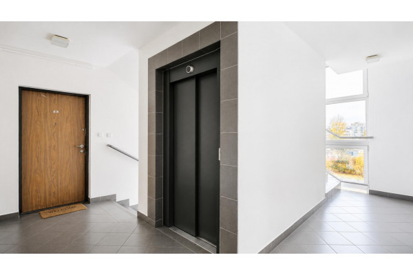 Warszawa, Ursyn&oacute;w, Kabacki Dukt, Metro Kabaty  4min, 53 m&sup2; , osobna kuchnia, duży balkon, garaż