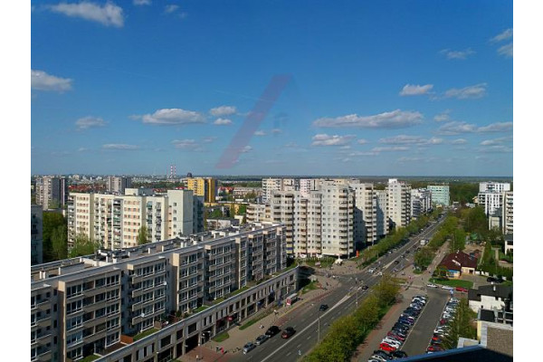 Warszawa, Ursynów, Natolin, al. Komisji Edukacji Narodowej, Ciche z piękną panoramą miasta, tuż przy metrze